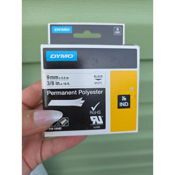 NEW DYMO 18443 Rhino Labels Vinyl Tape 3/8" x 18 feet 9mm x 5.5mm - Picture 4 of 16